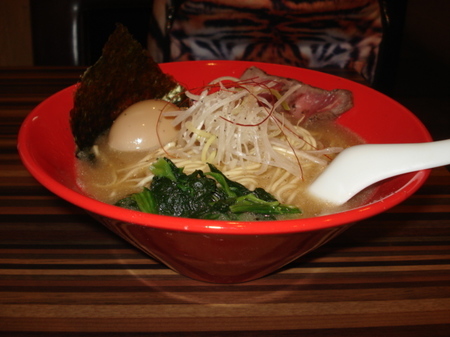 ramen-dining-jingu-gyukotsu-ajitama-ramen4.jpg
